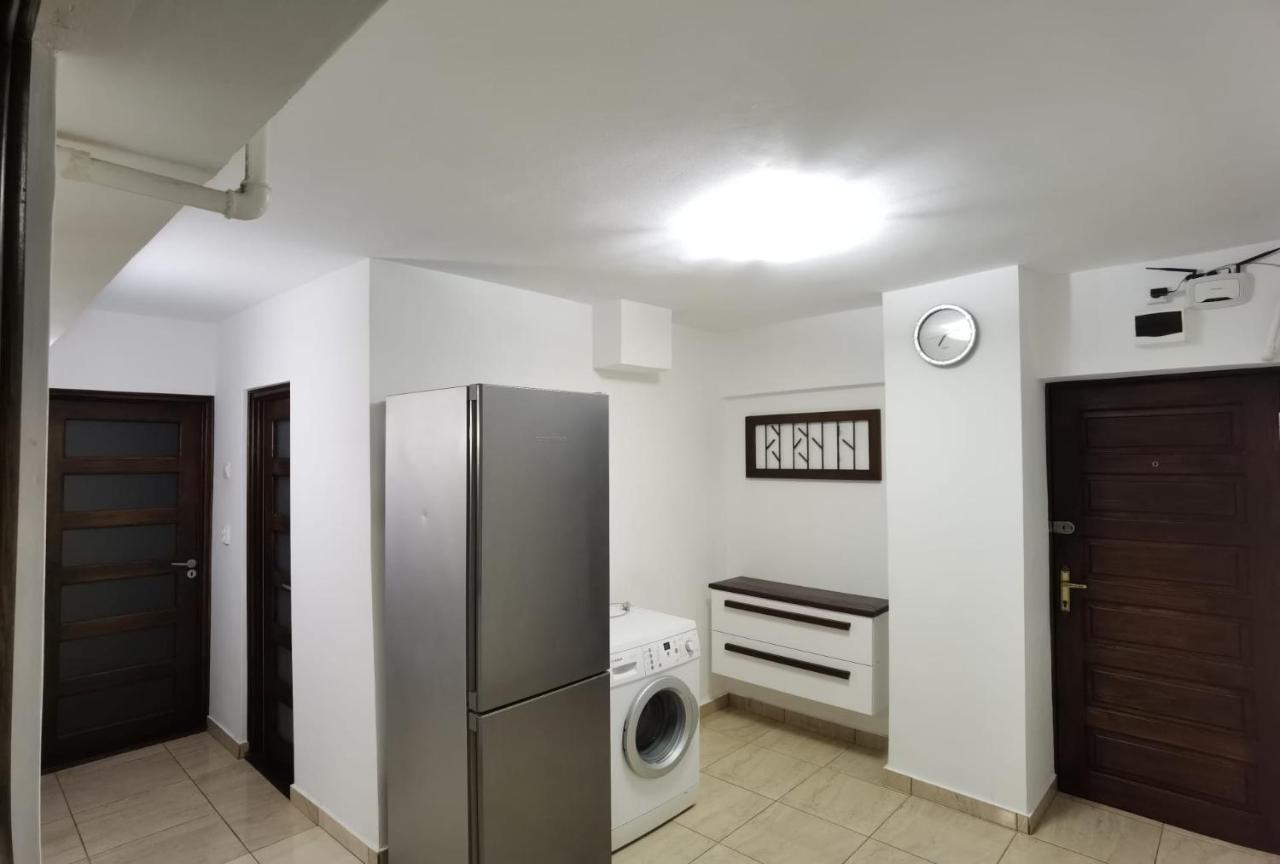 Apartament - Central Тыргу-Жиу Экстерьер фото